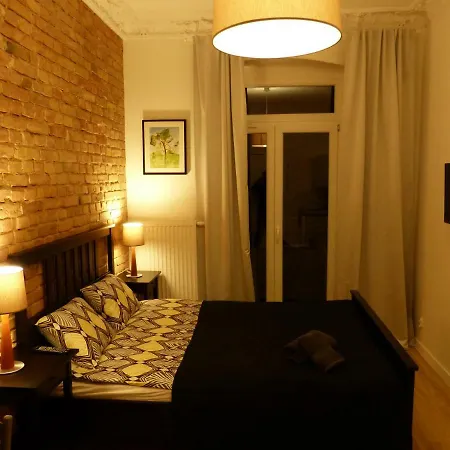 Apartment 21